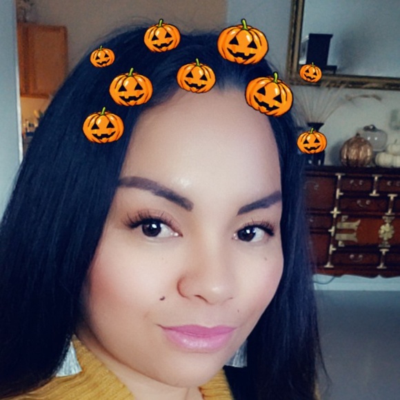 Meet your Posher, Ruby - Picture 2 of 4